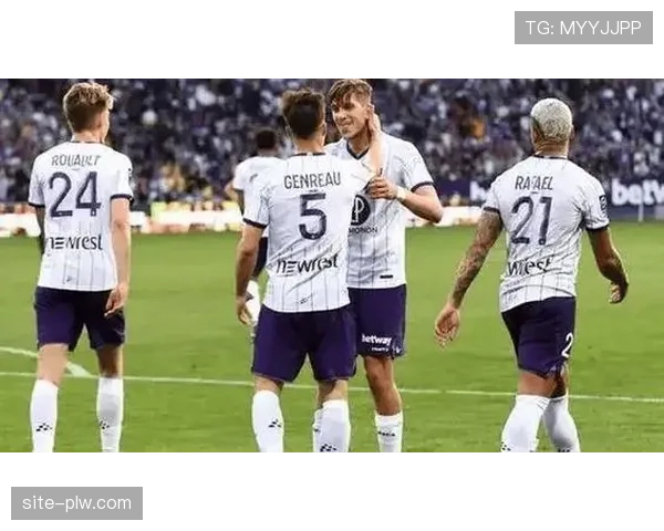 斯特拉斯堡连进两球逼平马赛，客队防守专注度不足